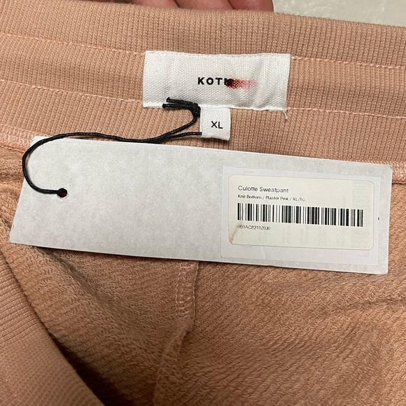 NWT KOTN Culotte Sweatpant in Plaster Pink - Picture 5 of 7